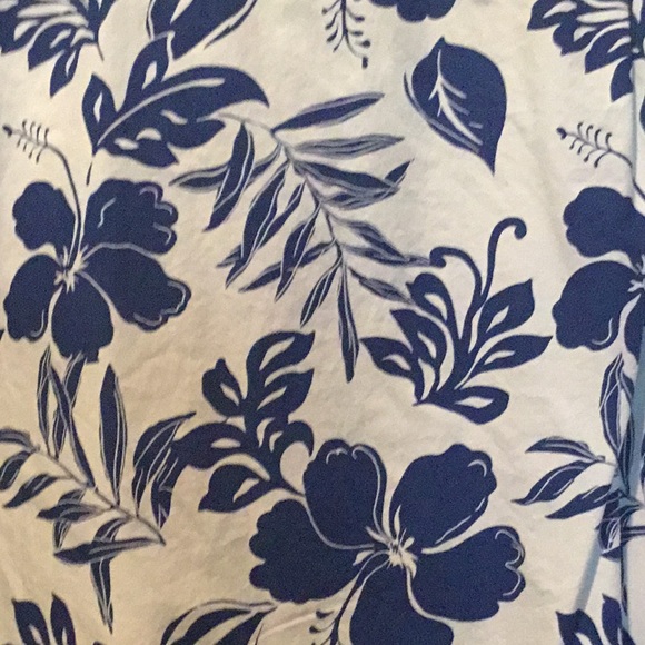 Mens long sleeve shirt. Size M - Picture 3 of 4